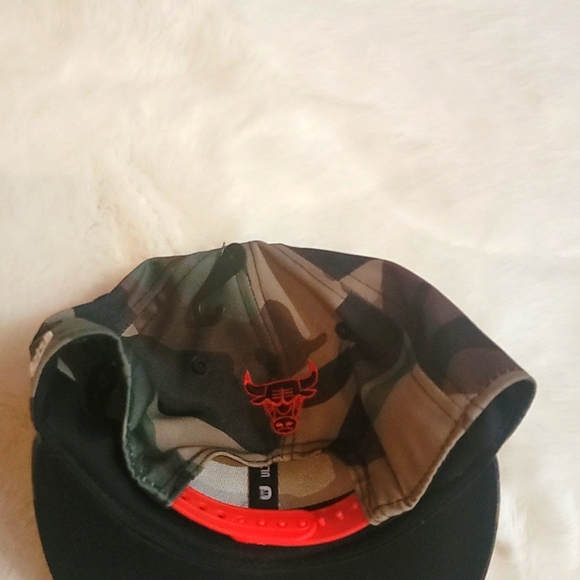 Chicago Bulls Hat - Picture 3 of 4